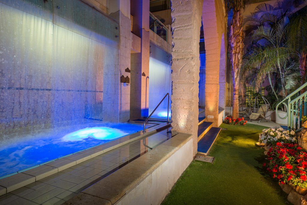Herods Boutique Eilat A Premium Collection By Fattal Hotels Екстериор снимка The waterfall at the pool