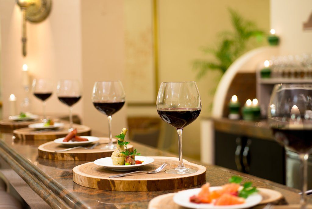 Herods Boutique Eilat A Premium Collection By Fattal Hotels Екстериор снимка Wine and tapas